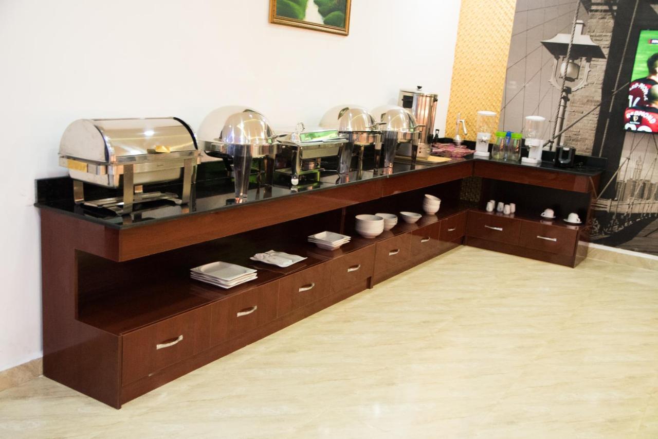 Peace Media Hotels Abuja Esterno foto